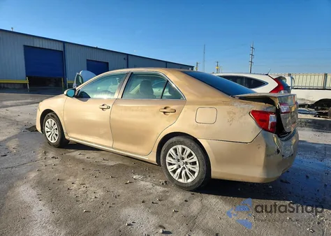 2012 Toyota Camry Base z USA, uszkodzony, nr VIN 4T4BF1FK7CR201673